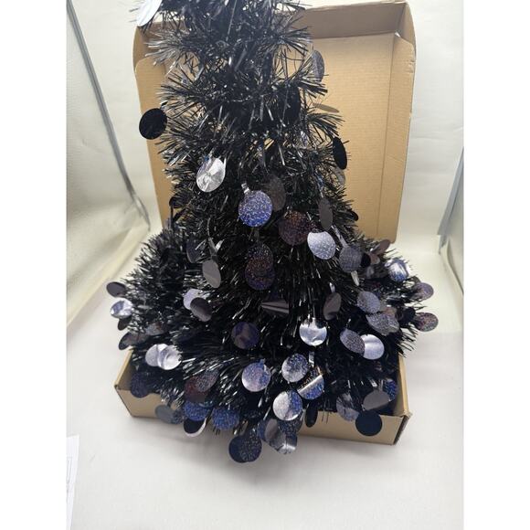 5 ft Black Curved Top Halloween Tree Artificial Crooked Neck Hinged Spruce *read - Picture 9 of 16